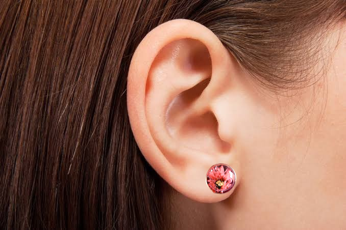 Jewellery - Floral stud