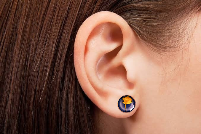 Jewellery - Floral stud