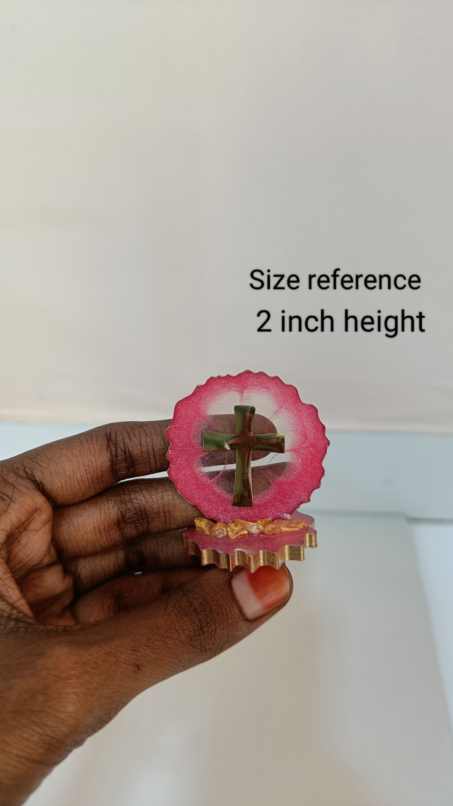 Car dashboard decor - Cross
