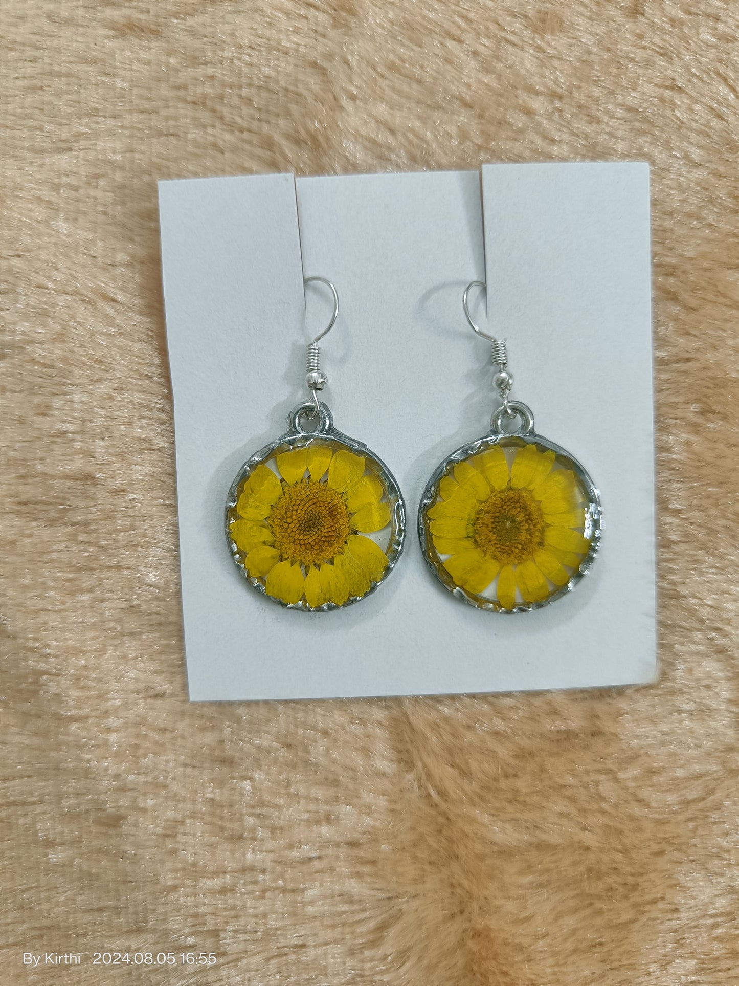 Jewellery - Floral earrings