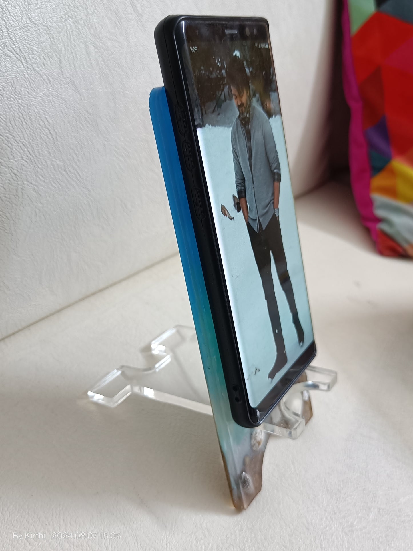 Beach themed Mobile stand