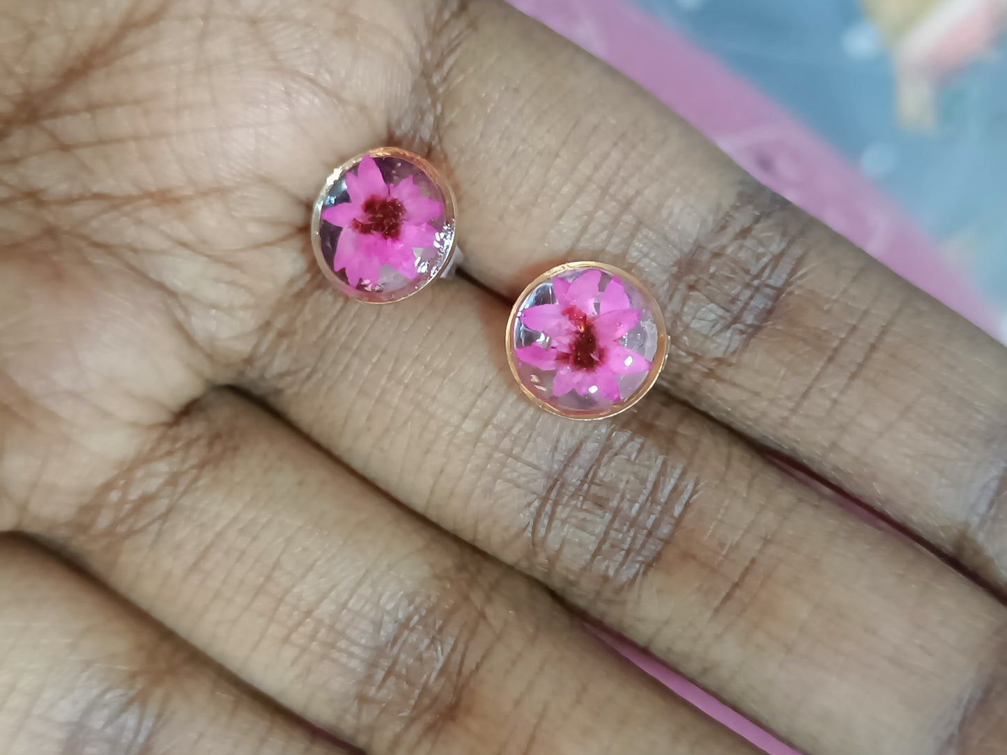 Jewellery - Floral stud