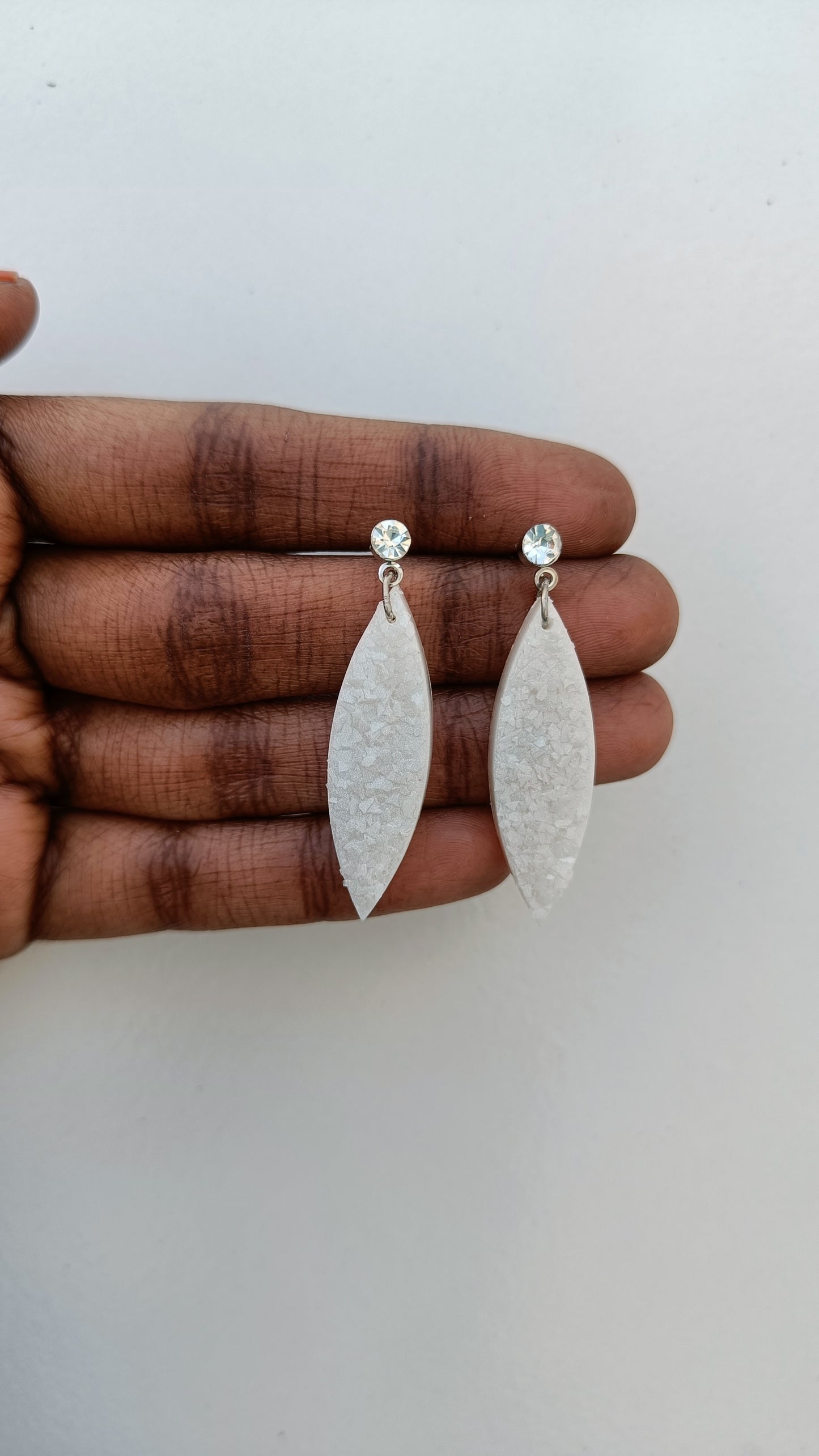 Jewellery - Earring crystal drop