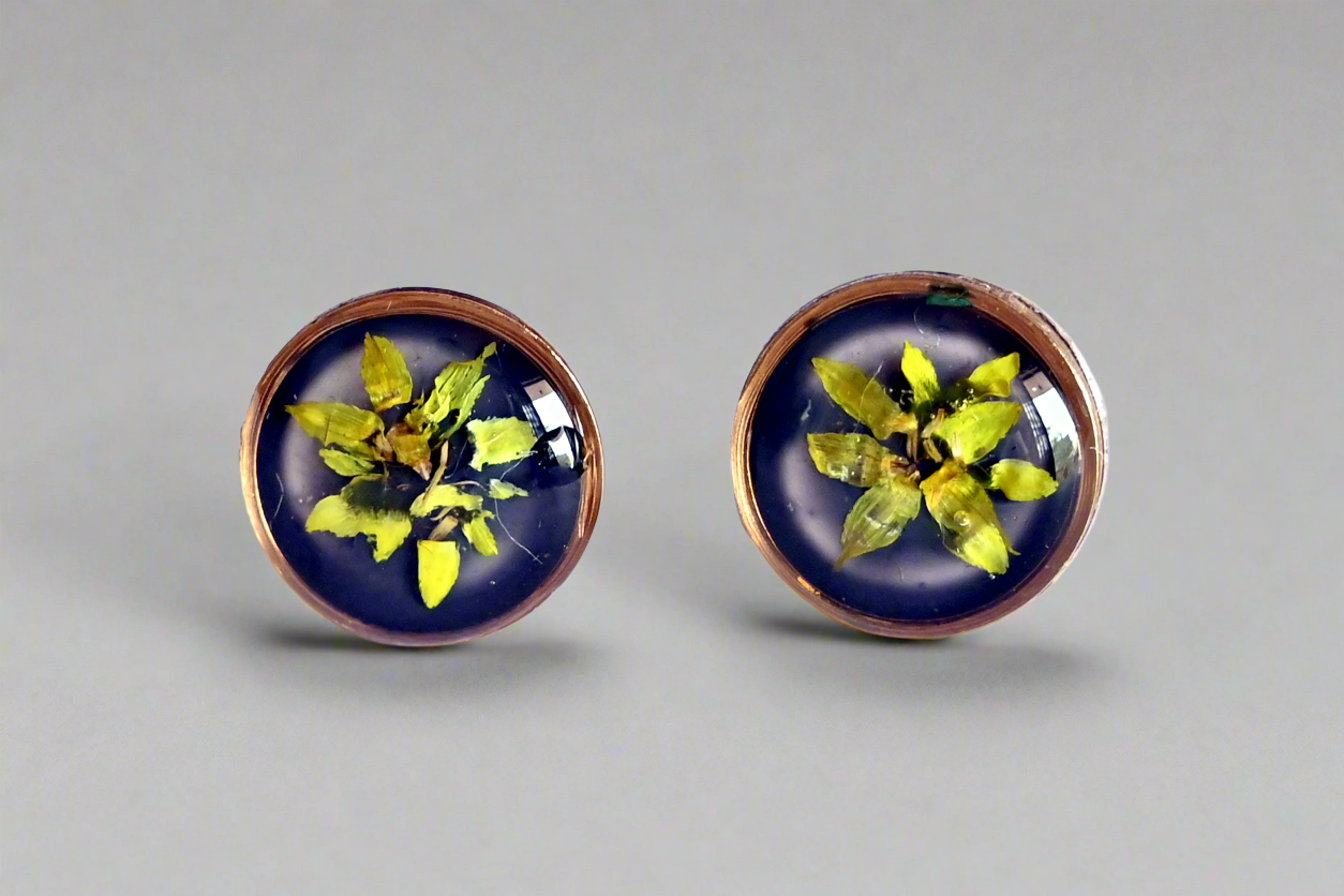 Jewellery - Floral stud