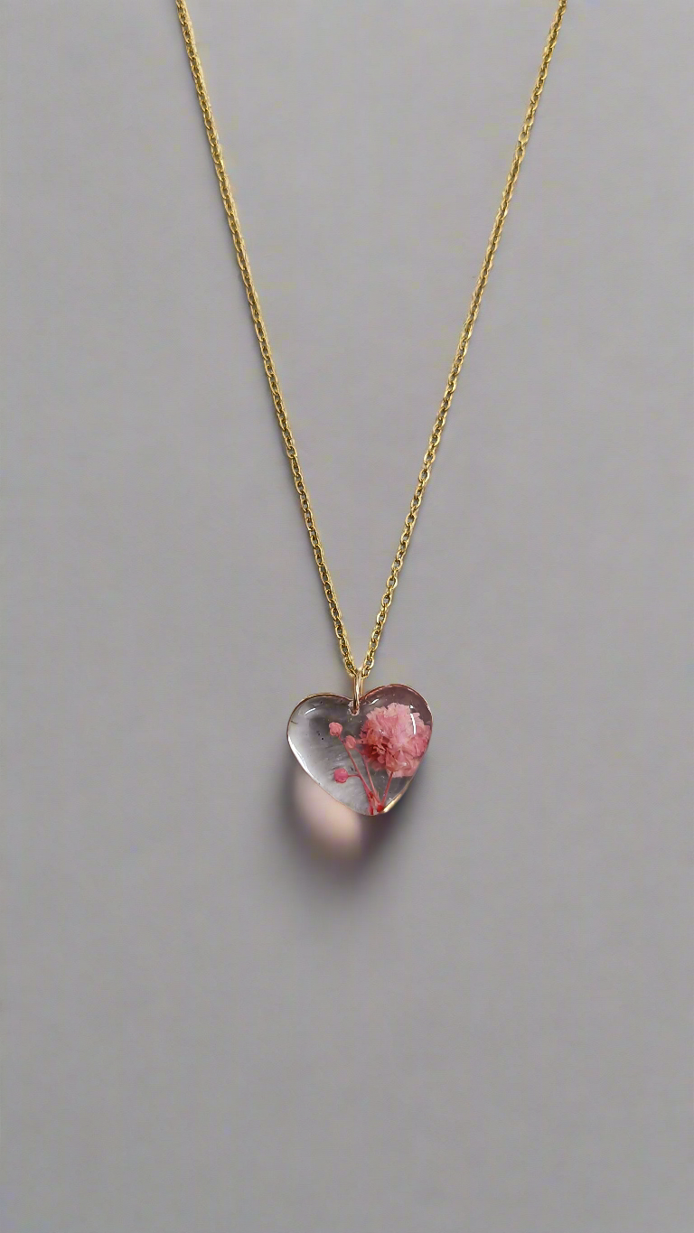 Jewellery - Floral pendant with Anti Tarnish chain